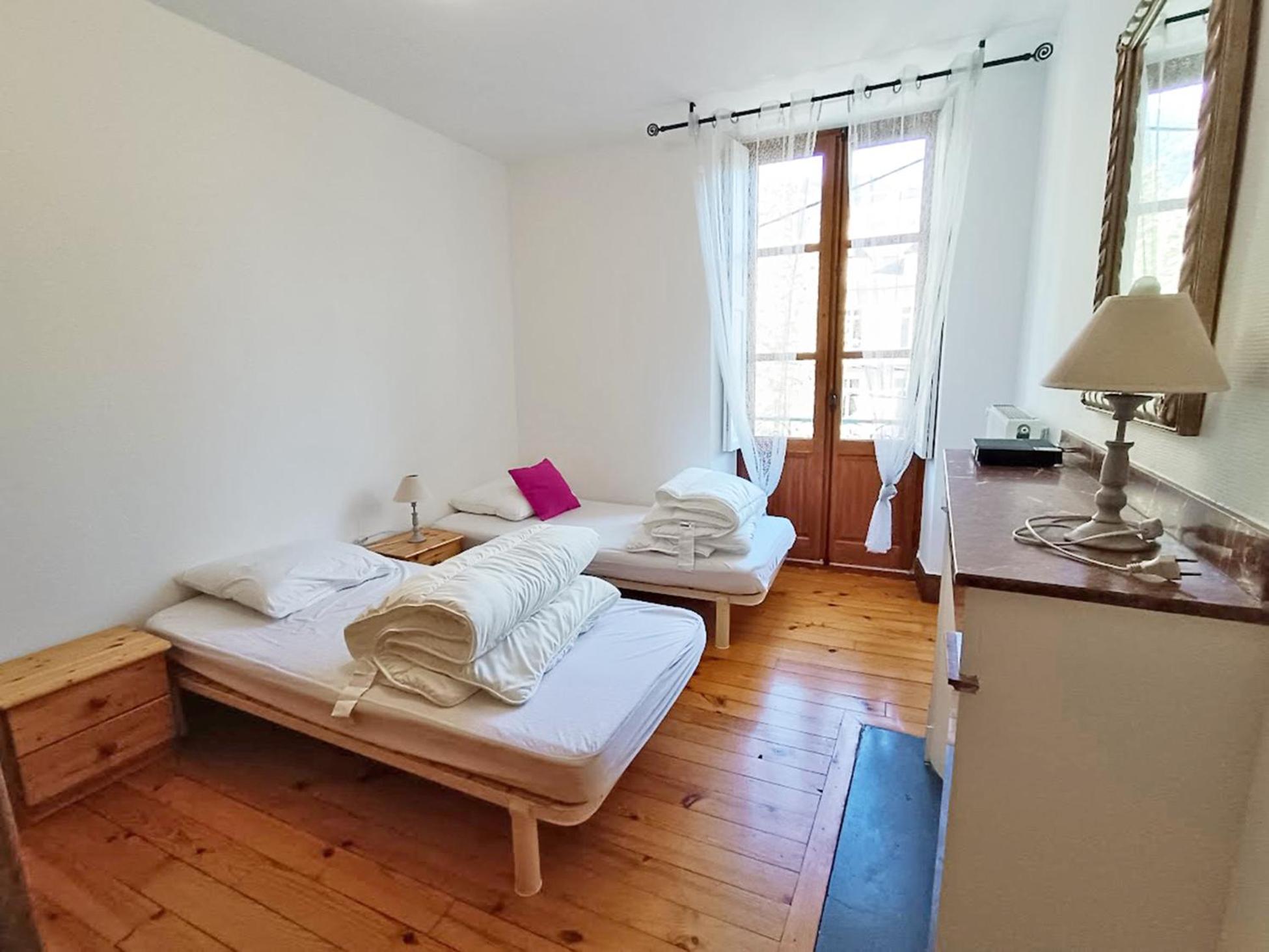 Appartamento Le Petit Cerf, T3, Wifi, Cave Bagnères-de-Luchon Esterno foto