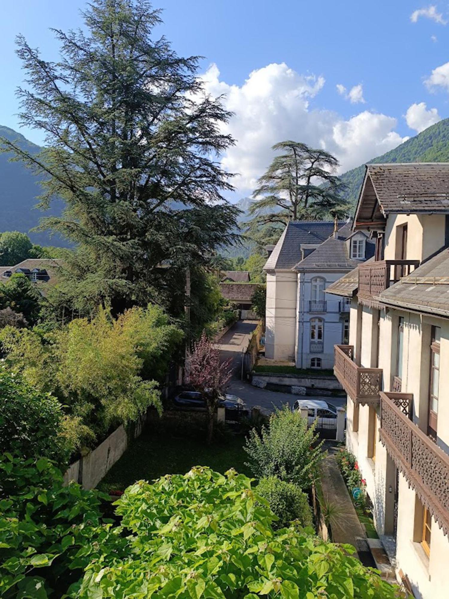 Appartamento Le Petit Cerf, T3, Wifi, Cave Bagnères-de-Luchon Esterno foto